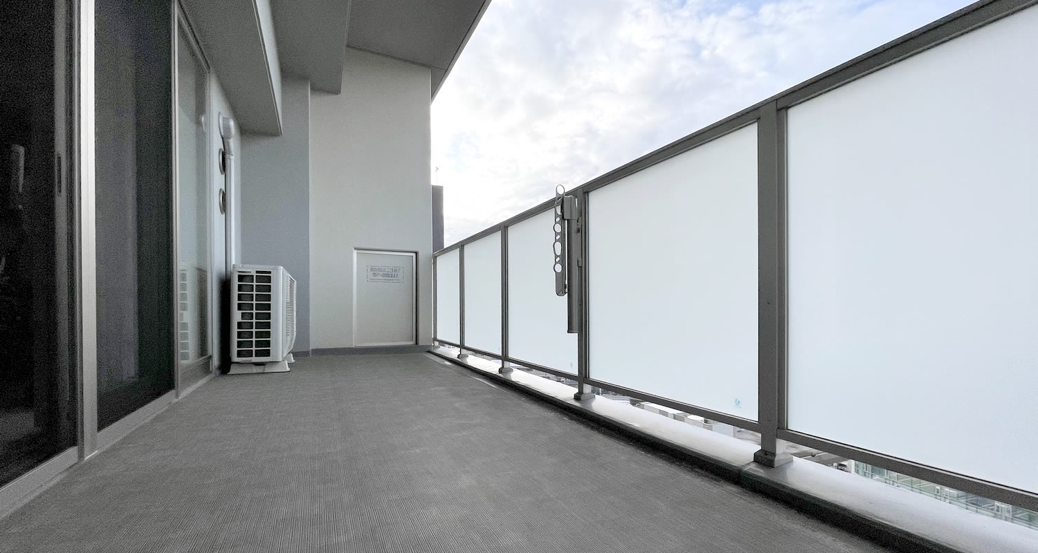 熊本市中央区・プレミスト大江本町の広々としたバルコニー